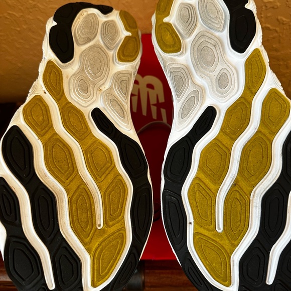 Men’s New Balance 880 Fresh Foam V14. - Picture 2 of 14